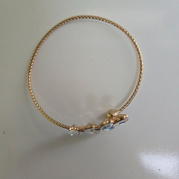 Vintage Rhinestone Leaf Ball Twisted Goldtone Bracelet Adjustable Wedding Delica - Picture 4 of 5